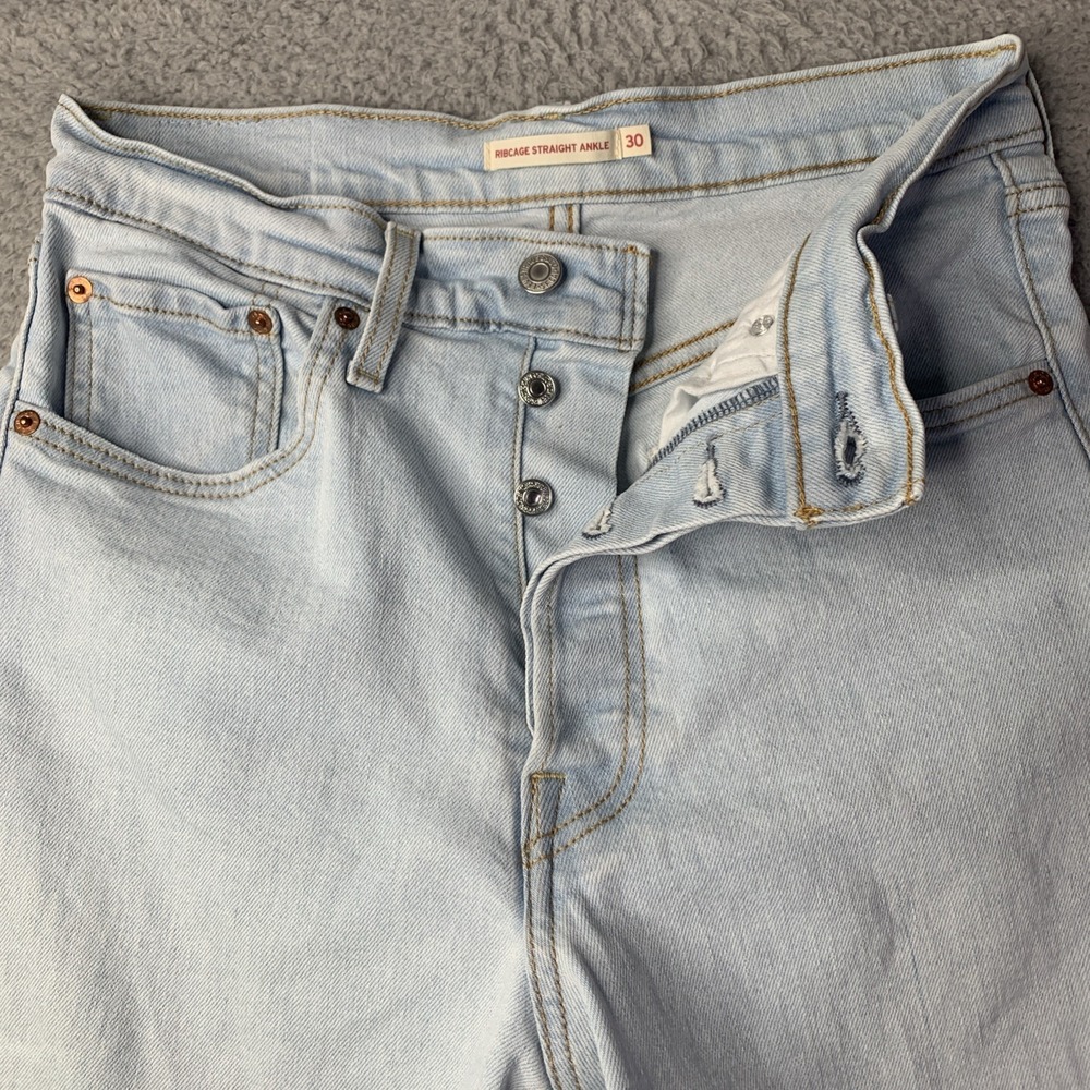 Levi's Ribcage Ankle Straight Jeans Womens Size 30x27 Button Fly - Picture 5 of 15